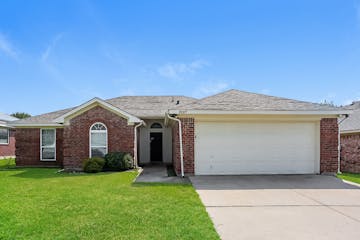 8009 Blue Duck Trail Arlington, TX 76002
